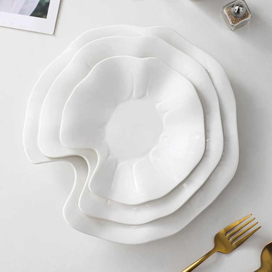 Lotus Edge Ceramic Plate - White with Gold Trim