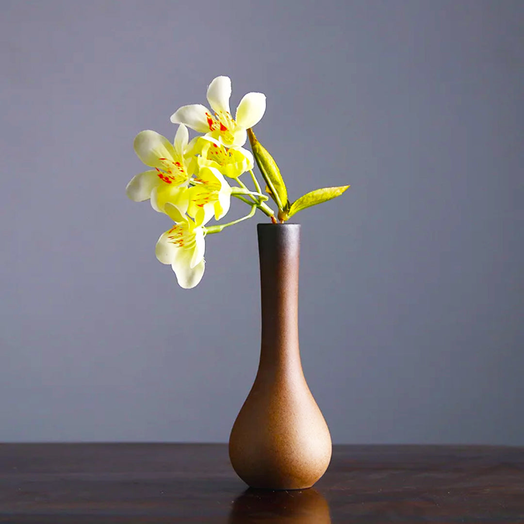 Gradient Glaze Handmade Ceramic Vase – Textured Finish for Modern Floral Styling