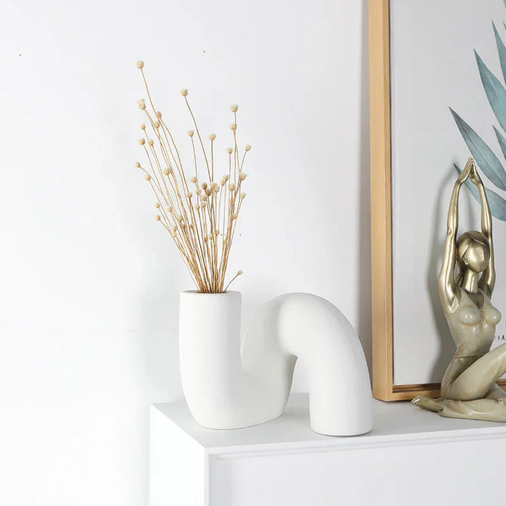 Sculptural White Ceramic Art Vase – Modern Curved Accent for Minimal & Contemporary Interiors
